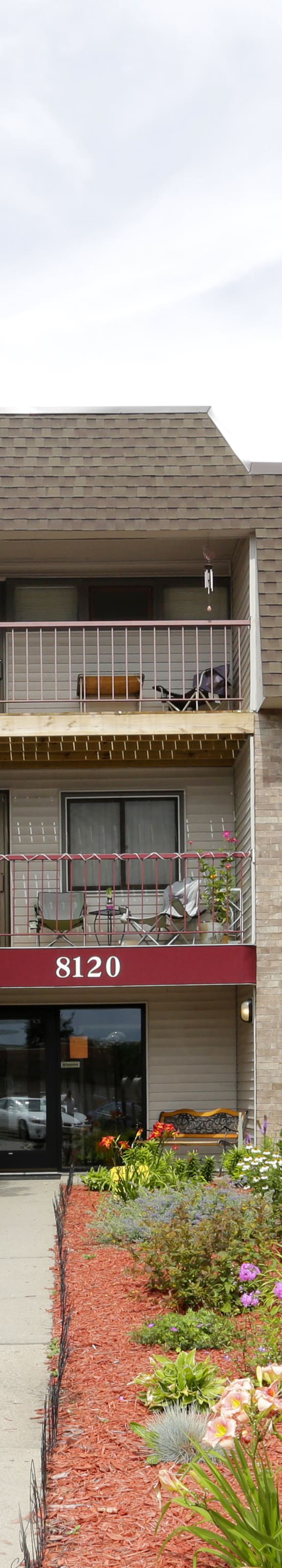 Grove Ridge Apartments in Cottage Grove, MN